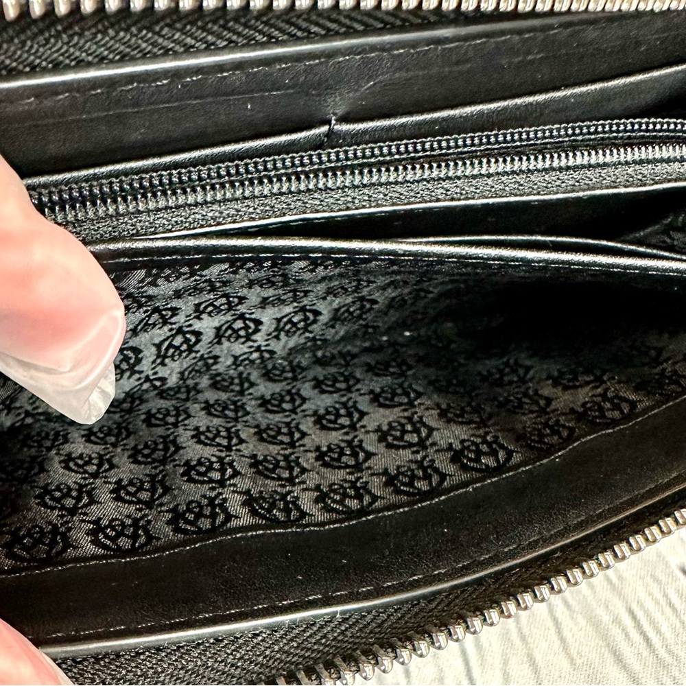 Dunhill black zippy zip around wallet - Picture 5 of 12